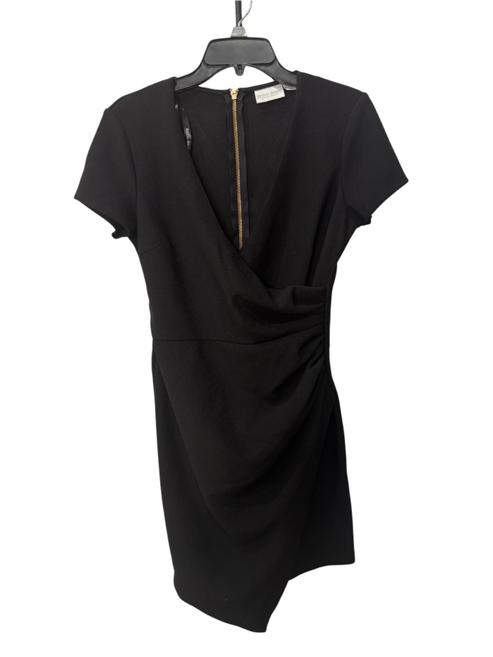 Bisou Bisou dress features a distinctive gold zipper along the v-neckline size 8